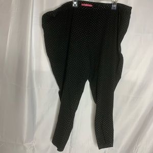 Woman within size 3X black polka dot crop leggings